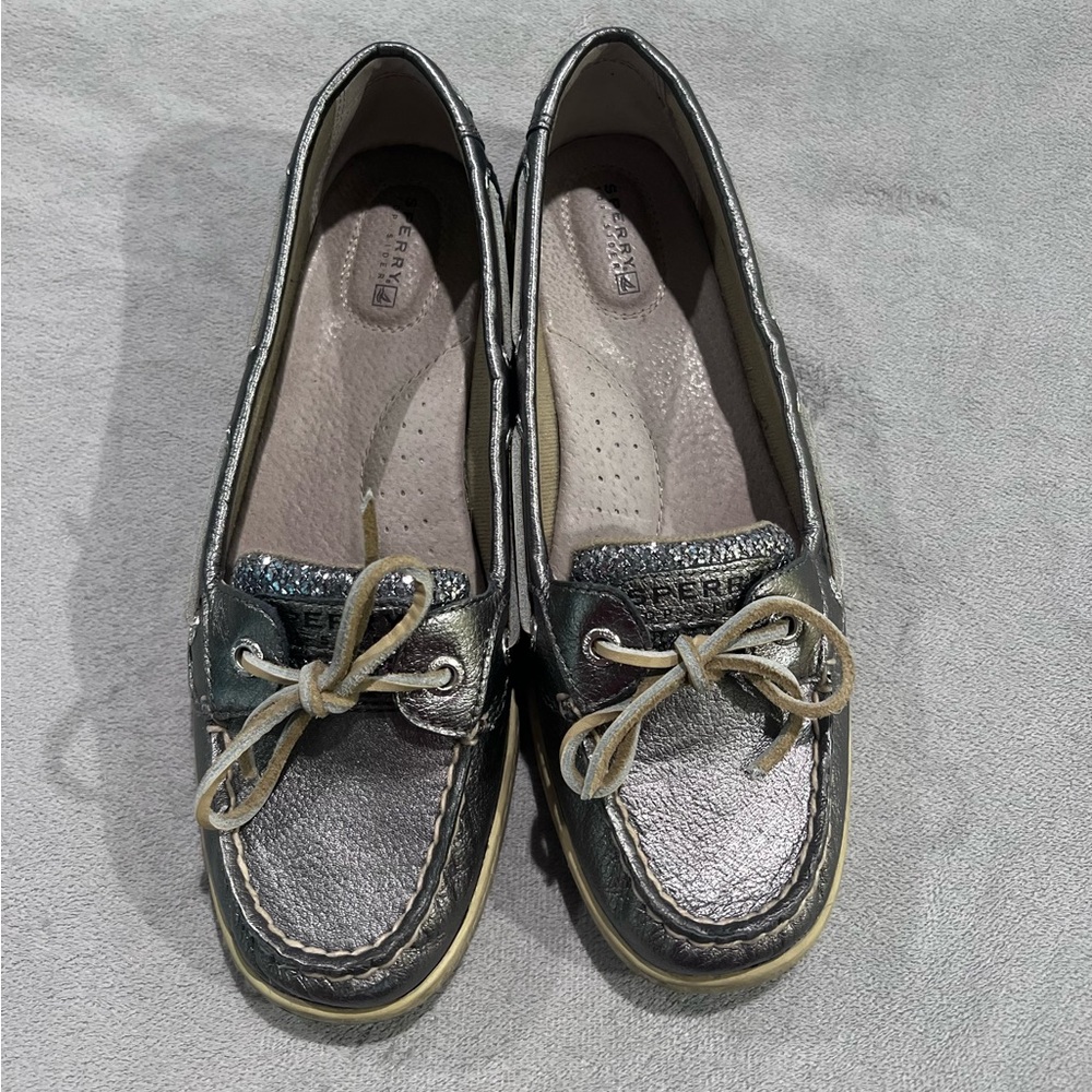 Sperry brand silver loafers size 9